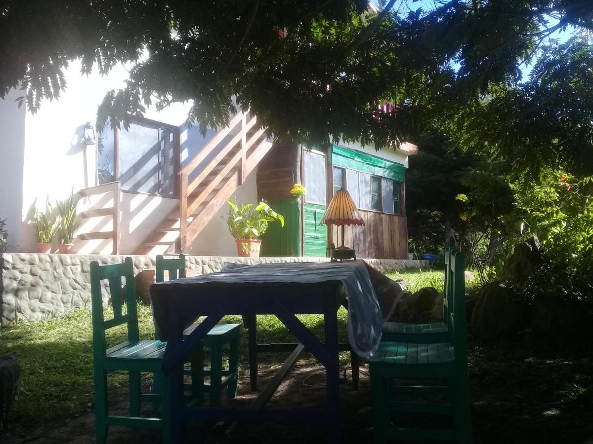 Los Aventureros Albergue Samaipata Exterior foto
